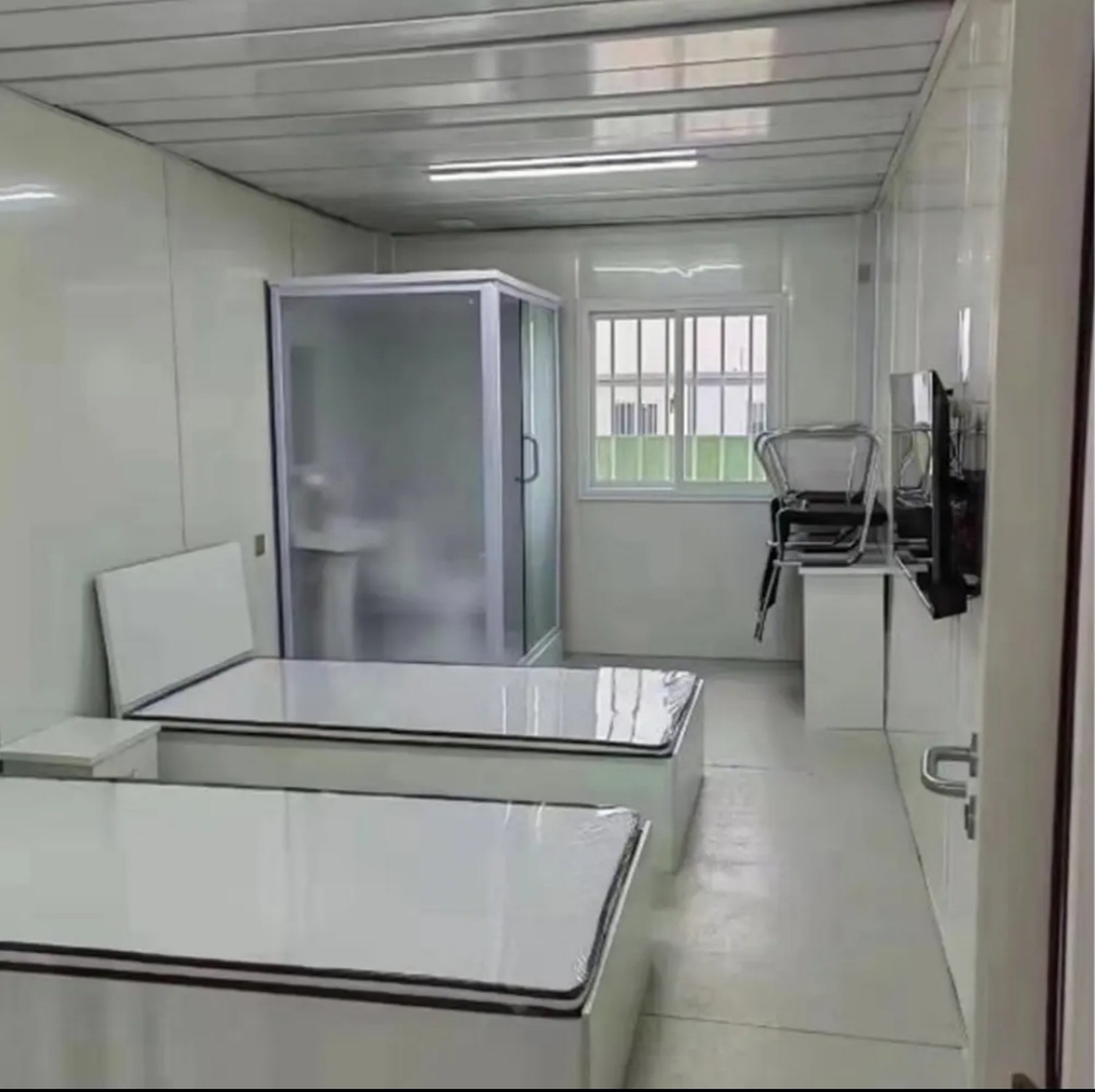 Interior real adaptado con equipamiento no incluido